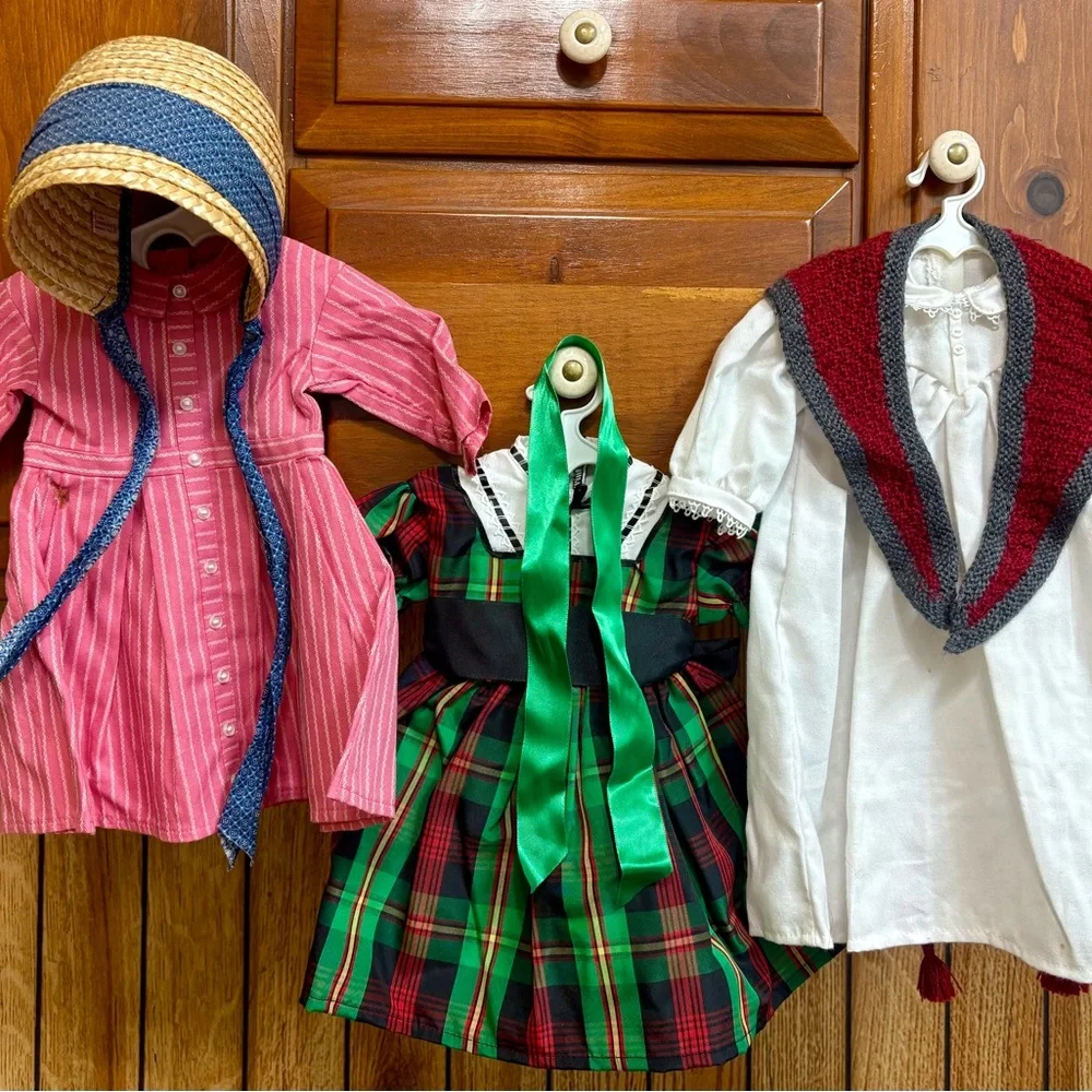 Pleasant Company American Girl Addy Walker Doll with 3 Outfits & Accessories - Picture 5 of 7